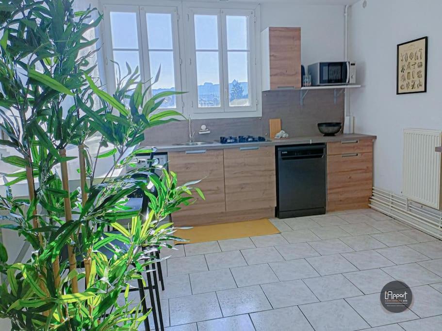 Appartement Calme Lumineux Proche Gare 3 Chambres アングレーム エクステリア 写真